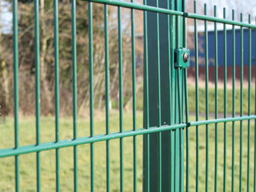Galvanized And Powder Coated 2D Wire Mesh Fence